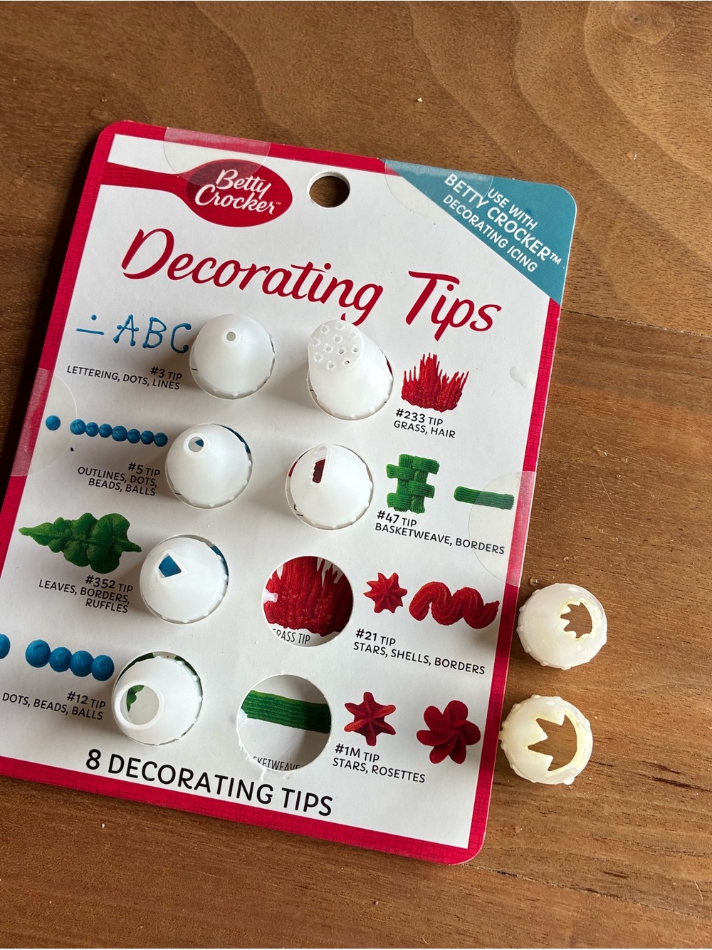 Betty Crocker Decorating Tips - White Nozzle Set with Red and Green Accents
